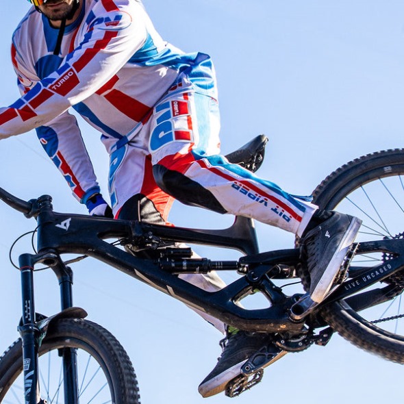 Calça Foguete Pit Viper Roost