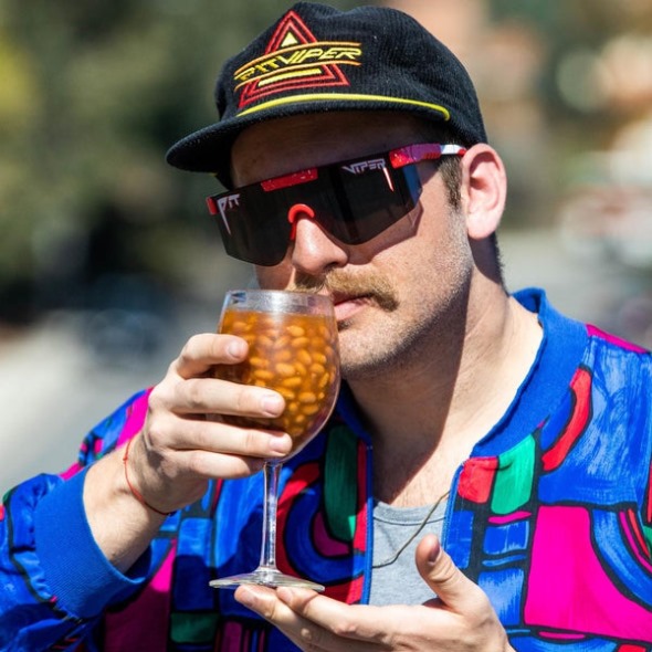 Pit Viper O Respondente Anos 2000